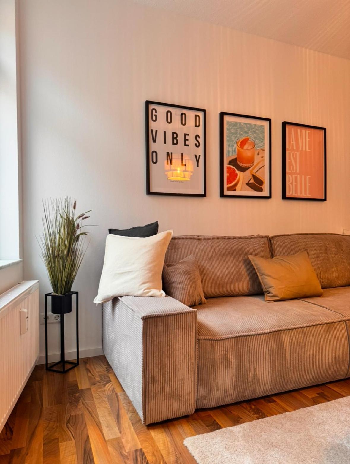 New Apartment In Magdeburg Buckau - Waschmaschine, Smart-Tv, Neues Badezimmer Bagian luar foto